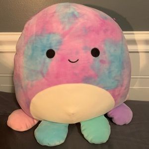 Mary the octopus Squishmallow